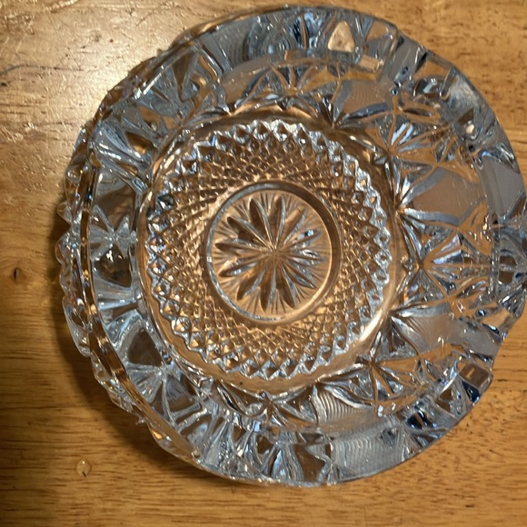 Beautiful n heavy weight American crystal with frosted diamonds. Perfect - Picture 8 of 10